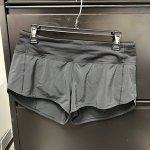 Lululemon Speed Up Short 2.5” - Size 6